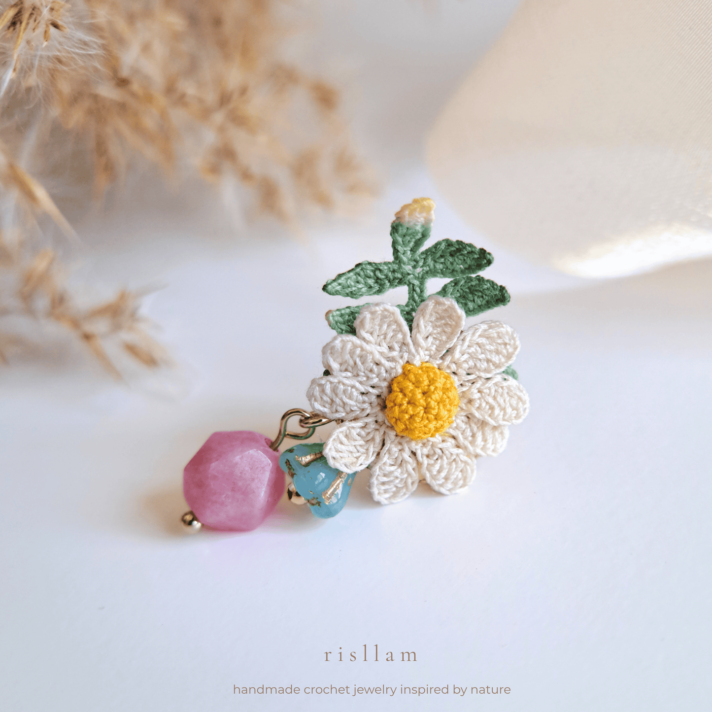 Vintage Daisy Crochet Earings