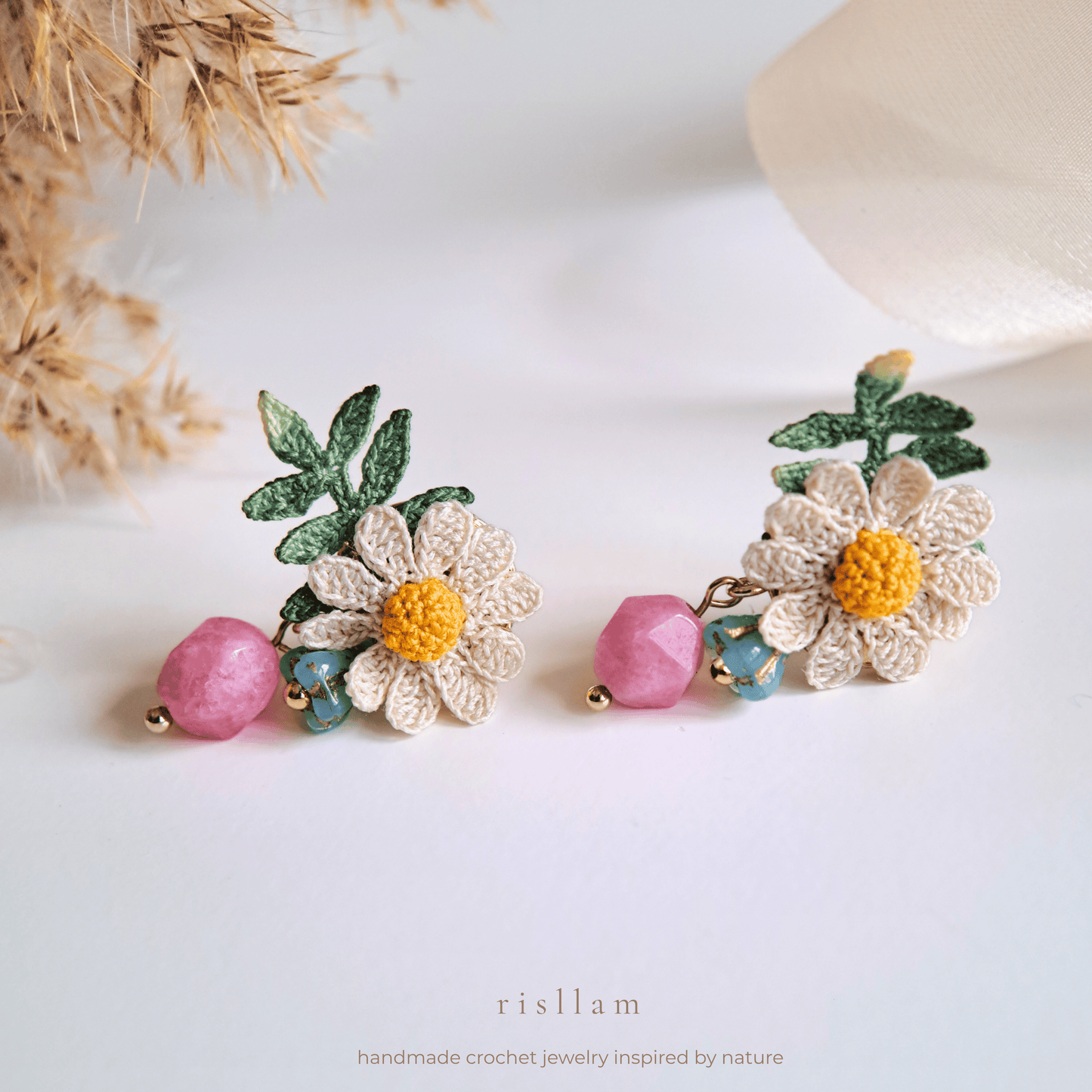 Vintage Daisy Crochet Earings